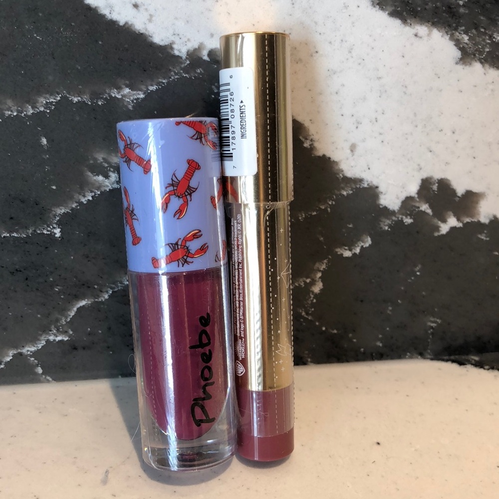Plum lip crayon & gloss💜‼️ Harry  Potter Hogs Breath & Phoebe lip gloss 💜